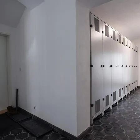 Rocky Apartment *